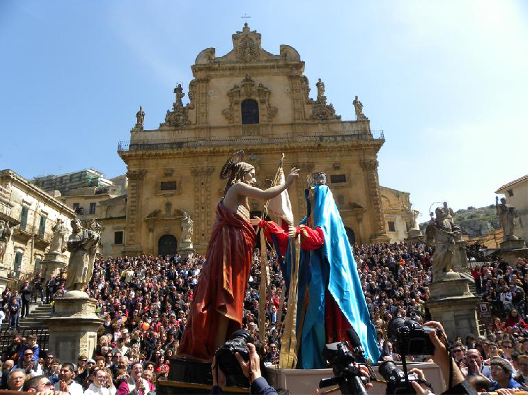 La pasqua ... la madonna vasa vasa